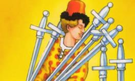 塔罗牌宝剑七正位代表什么意思？