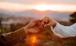 新年油画预言：目前感情继续还是分离？