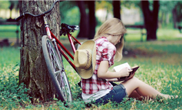 3月13日起，桃花季来了，接财纳福桃花不断的星座