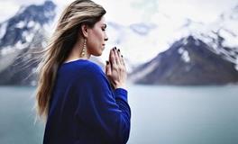 2024年属龙女本命年送什么礼物最好