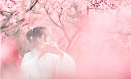 属猪男手机里存着谁的照片