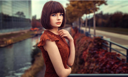 属鸡的人珍视姐妹间的深情厚谊