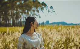 星座透视，王嘉尔的情感走向与事业前景分析