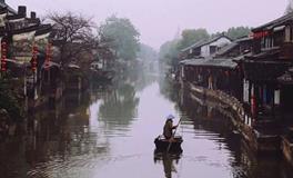 卧室内山水画选择：风水角度解析为何桥梁不宜入画