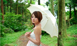 猫咪占星：巨蟹座2025年10月运势解析