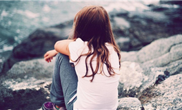 恋爱方面，水瓶座是全方位的需要看感觉