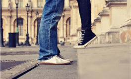 YAO叔星座2025年12月5日运势：满月降临，以和为贵