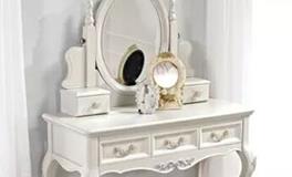 巧妙布局梳妆台：女性提升财运的家居风水秘籍
